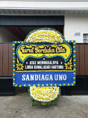 Papan Bunga Duka di Banyu Landas